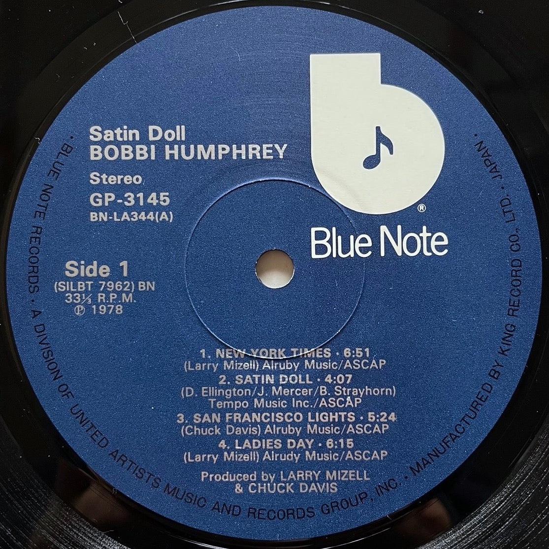 BOBBI HUMPHREY / SATIN DOLL on Blue Note - Japan King LP GP-3145 Jazz Funk