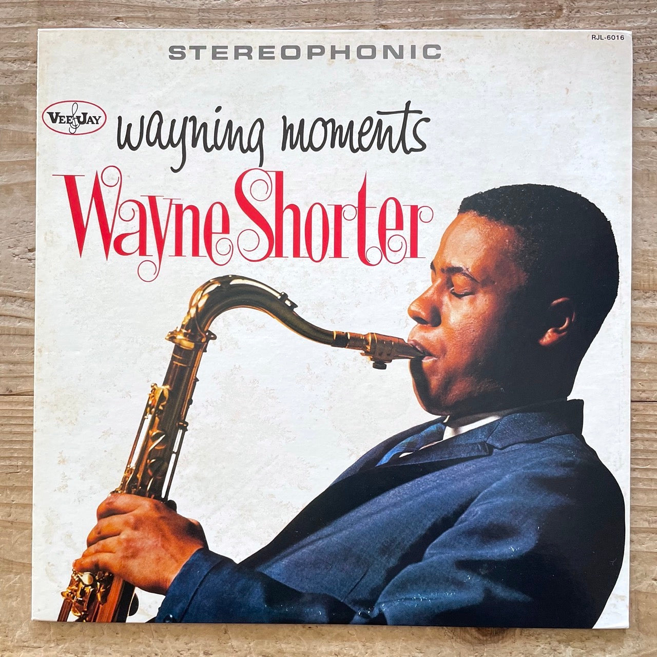 WAYNE SHORTER / WAYNING MOMENTS on Vee-Jay - Japan LP RJL-6016