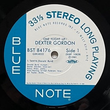 DEXTER GORDON / ONE FLIGHT UP on Blue Note - Japan King LP GXK-8222